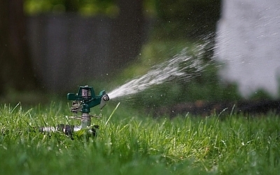 water sprinkler repair